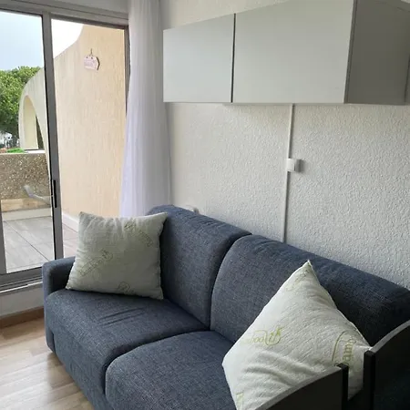 Appartement Vue Port, Belle Terrasse, Piscine *